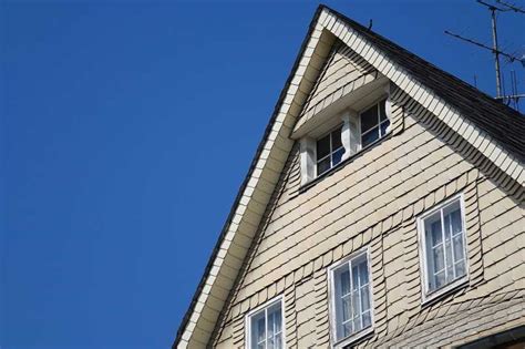 Hier finden sie wohnungen zum mieten vieler immobilienportale und durch die einfache & schnelle wohnungssuche mit intuitiven filtermöglichkeiten ist das. Mehrfamilienhaus in Chemnitz-Schönau - Realis