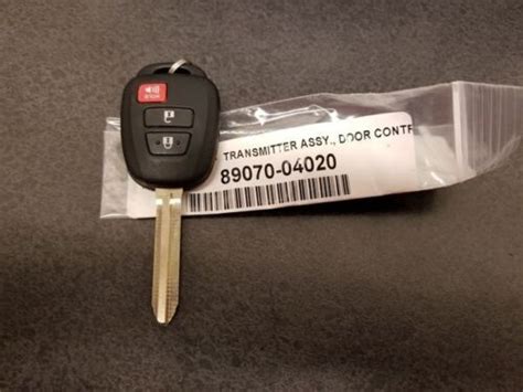 Oem Genuine Toyota Tacoma Keyless Remote Key Fob Transmitter 89070
