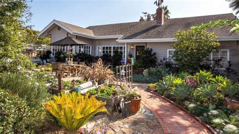 8 Luxury Ranch-Style Homes For Sale Photos - ABC News