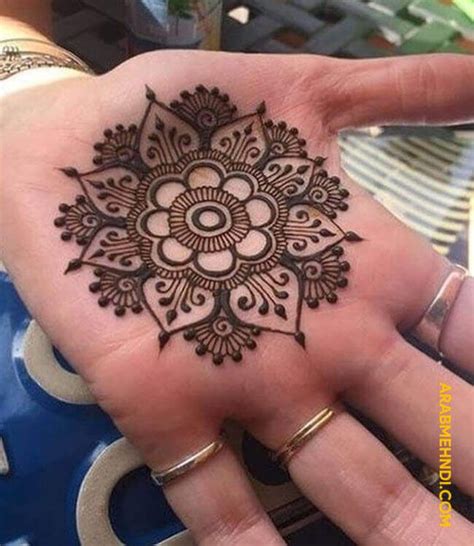 Have a look at these easy gol mehndi designs for front and back hands, which has been shown below with images in two different categories. 50 Gol Tikki Mehndi Design (Henna Design) - March 2020 ...