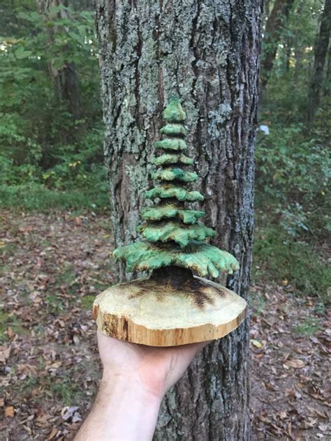 Tree Wood Carving Chainsaw Carving Wood Sculpture Hand Carved Wood