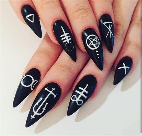 Pin By Theodora 🎀 On Wiccan Nails Gothic Nails Goth Nails Halloween