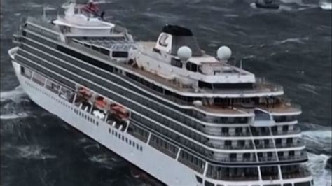 Helicopters Rescue Norway Cruise Ship Passengers Youtube