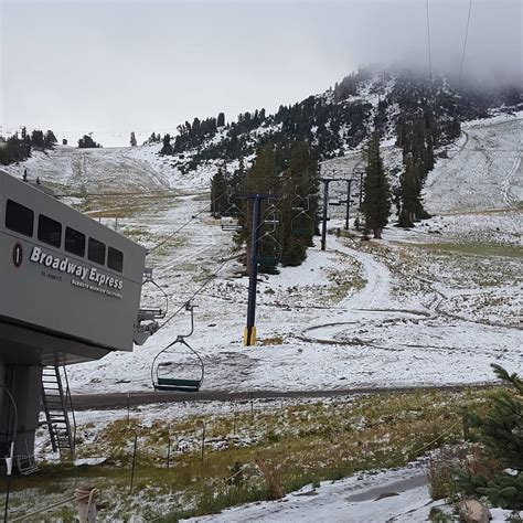 Photo Tour Mammoth Mountain Ca Just Woke To Their First Snow Of This