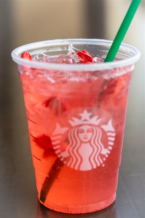 Best Starbucks Refreshers Drinks Caffeine And More Sweet Steep
