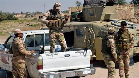 Isil Attack On Army Barracks Near Fallujah Kills Dozens Isilisis
