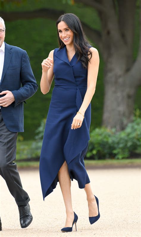 Heres Every Single Outfit Meghan Markle Wore On Her Royal Tour Outfits Fashion Meghan Markle