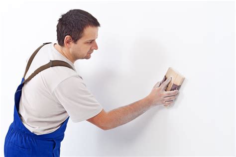How To Apply Wall Putty Before Applying A Paint