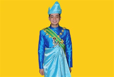 U light me up inside/tengku ahmad ismail. Bila ditanya siapakah yang lebih garang antara ayahanda ...