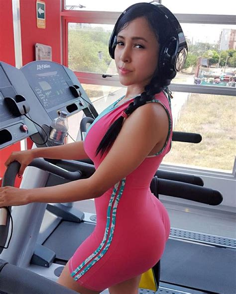 See Colombian Fitness Model Alejandra Gil