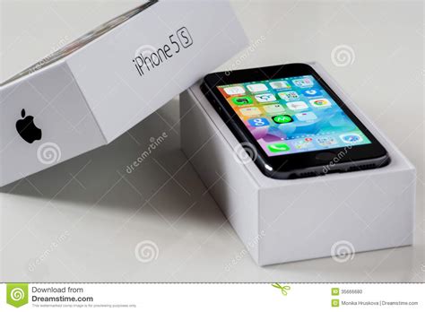 Iphone 5s With The Box Editorial Image Image 35666680