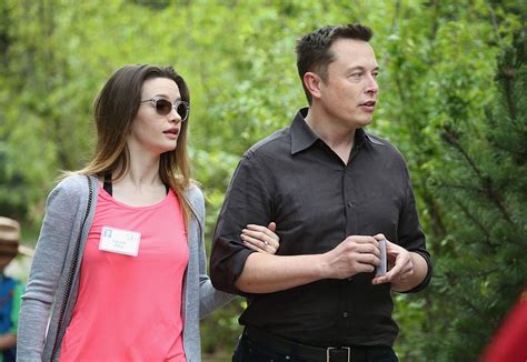 Elon Musk Wife Elon Musk Girlfriend Grimes Welcome Their First Child
