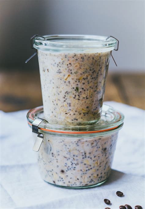 These quick and easy recipes are great for breakfast, but also can be enjoyed as a balanced snack. 3 Klassische Overnight Oat Rezepte. - Klara`s Life
