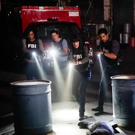 Criminal Minds Reid And Garcia Fear For Their Lives In Season 14 Premiere Sneak Peek