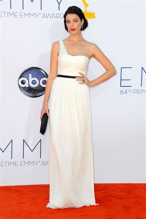 Emmy Awards Top 10 Des Plus Belles Robes Sur Le Tapis Rouge Mode