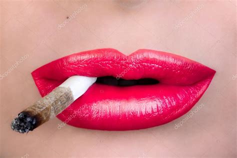 Smoking Sensual Red Lips — Stock Photo © Casther 23507987