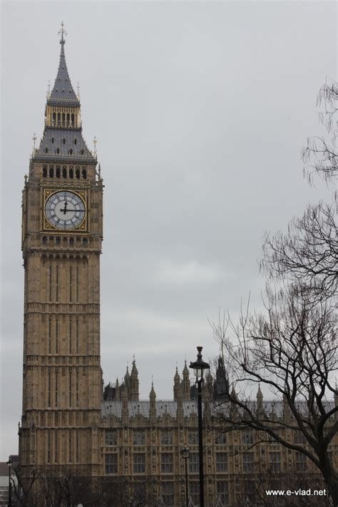 Self Guided London Walking Tours London Eye To Buckingham Palace With