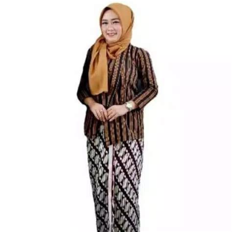 Model baju dari kain jarik gendong. Model Baju Dari Kain Jarik Gendong / Kain Jarik Kelebihan Kekurangan Karakteristik Jenis : Bakul ...