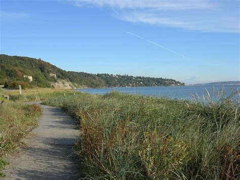 Not your average recreation park. Discovery Park Loop Trail - NRT Database