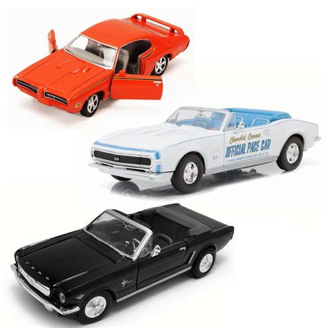 Best Of 1960s Muscle Cars Diecast Set 54 Set Of Three 124 Scale Diecast Model Cars