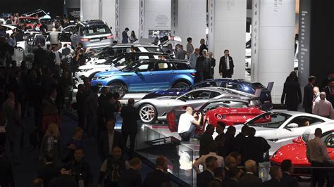 Maybe you would like to learn more about one of these? Déserté, le salon automobile de Francfort tente de se ...
