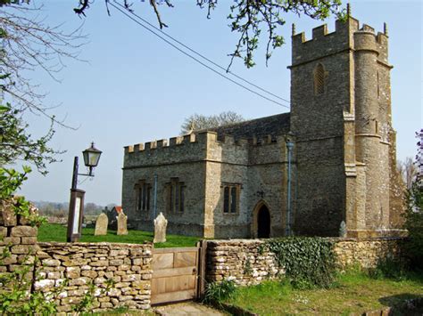 17th Century Church Of St Lawrence © Mike Searle Geograph