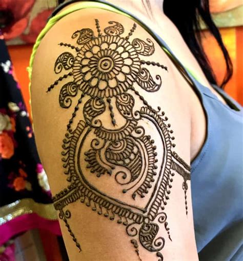 25 Cute Shoulder Mehndi Designs For Women Sheideas