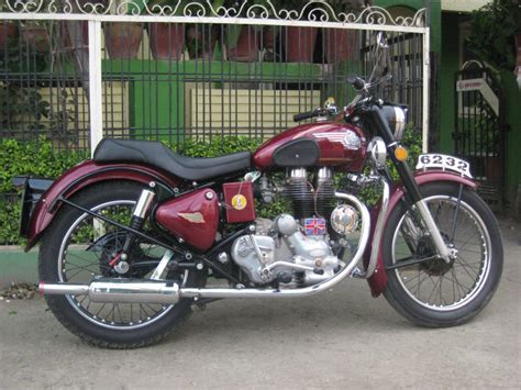 The bullet 350 is powered by 346cc bs6 engine which develops a power of 19.1 bhp and a torque of 28 nm. 1962 Royal Enfield Bullet G2/EI Classic Motorcycle Pictures