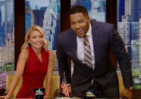 Kelly Ripa And Michael Strahan Hold Hands On ‘live Our Long National