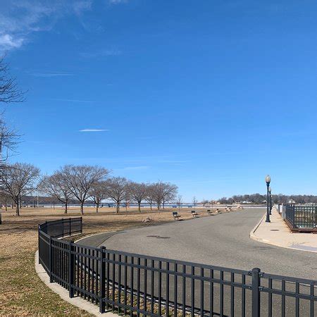 Não há excursões ou atividades disponíveis para reserva online nas datas selecionadas. Theodore Roosevelt Memorial Park, Oyster Bay - Tripadvisor