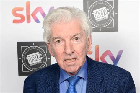 O'connor's family told the bbc that the comedian, who had parkinson's disease for over a decade, died in a hospital in buckinghamshire on sunday. TV host Tom O'Connor claims channels are running out of ...