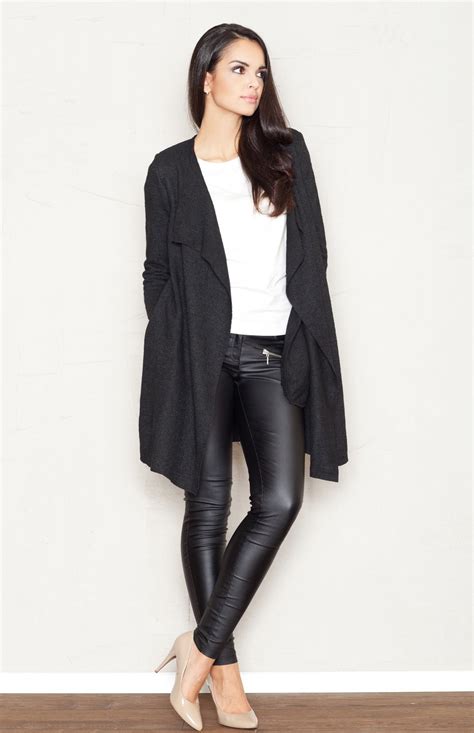 Lauren a construit sa vision de rêve du style américain preppy sur des chemises boutonnées et des jeans lavés portés avec des gilets à. Gilet long femme, il correspond à toutes les silhouettes