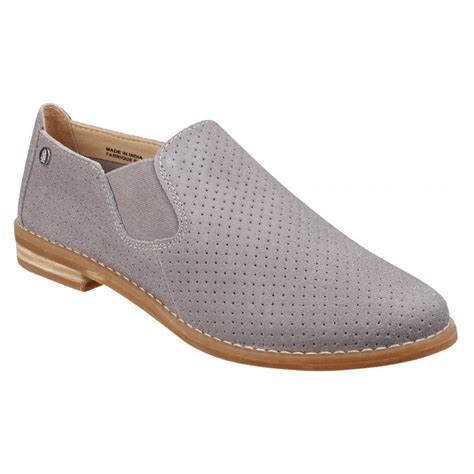 Crafted from premium leather with a breathable mesh lining. Hush Puppies Womens Analise Clever Frost Grey Slip-on Shoes