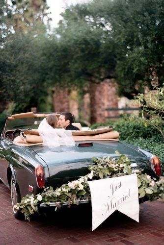 30 Wedding Exit Photo Ideas For Modern Couples Wedding Forward