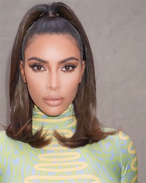 Penteados Da Kim Kardashian Testando Produtos Cosmeticos
