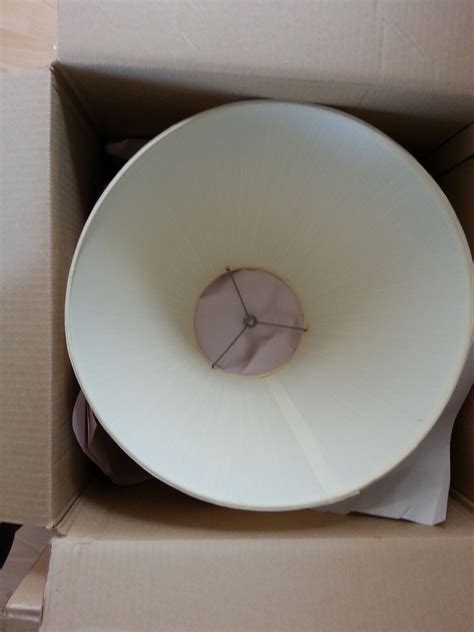 5 How To Pack A Lamp Place The Lamp Shade In A Separate Box Pad