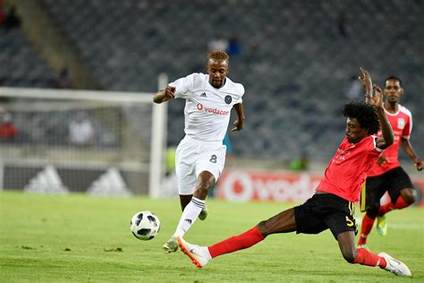 The majority of south african football fans have tipped kaizer chiefs to win this year's carling black label cup when they face their soweto rivals orlando pirates. Five Things Learned: Orlando Pirates vs Light Stars (Caf CL)