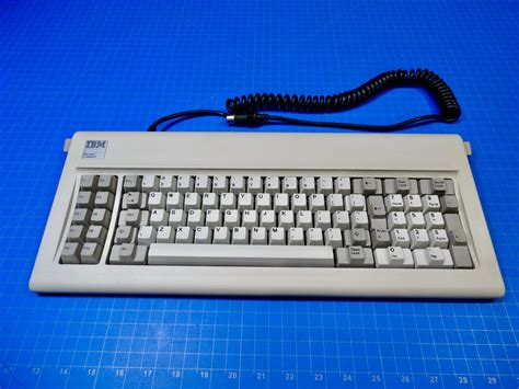 1984 Ibm Pc Xt Original Keyboard 13 7 84 83 Key Clickykeyboards