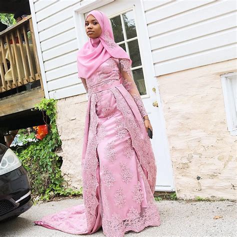 Pin By Adama On Muslimah And Modest Prom Muslim Prom Dress Prom