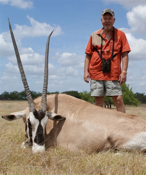 Texas Gemsbok Hunting Lonesome Bull Ranch