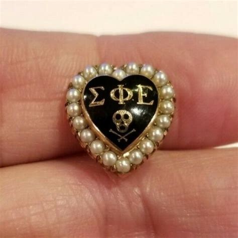 Vintage Sigma Phi Epsilon Fraternity Pin With Pearls 10k Gold Skull And Crossbones Antique
