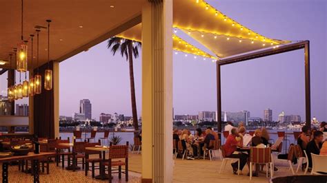 Let us show you why hotel maya is ideal for planning a beach resort wedding that is luxurious, simplistic or totally unique. Fuego at the Maya, Long Beach, CA - California Beaches