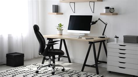 The Best Desk For Your Home Office That You Can Buy Online