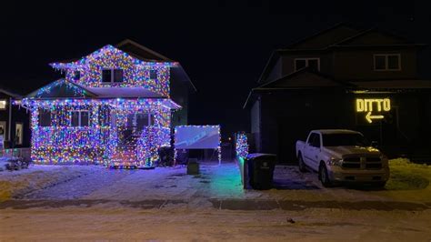 Couples Ditto Light Display Works Smarter Not Harder To Keep Up