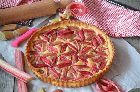 cuisine recette de grand mère de la tarte à la rhubarbe