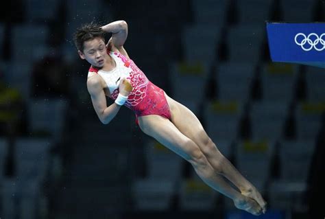 Snapshots Of 14 Year Old Chinese Divers Perfect Run At Gold Olympics