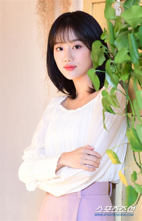 옛날 사진 다시 찍어보는 거!! 나 해보고 싶었던 게 있어! 이나은합성사진장원영 fake nude
