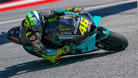 Valentino Rossi Calls Time On Motogp Looks To Cars Cnn