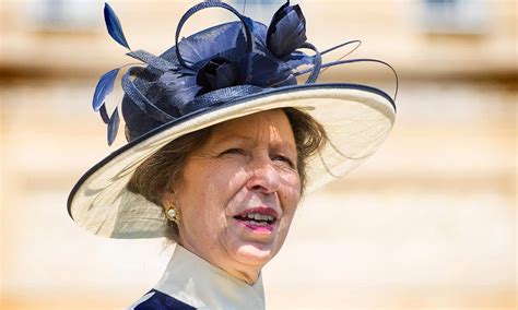 Princess Anne looks incredible in previously unseen birthday portrait ...
