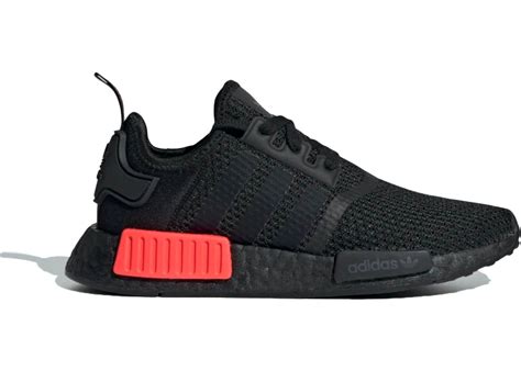 Responsive boost cushioning softens every step through your busy day and fresh overlays add an extra touch of style to. adidas NMD R1 V2 Core Black Solar Red (GS) - FV8174